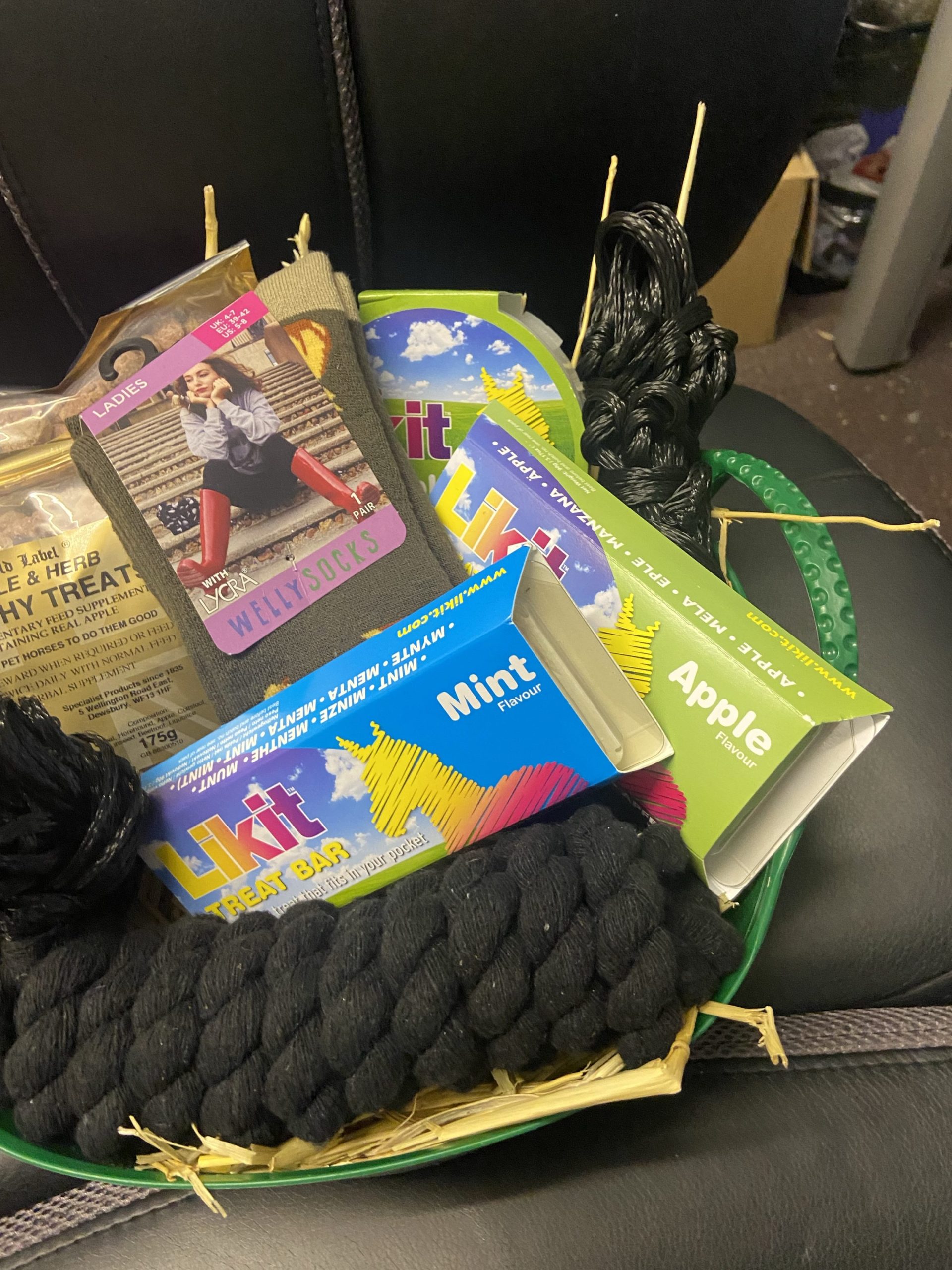 Gift Hamper – Bucket - Image 6