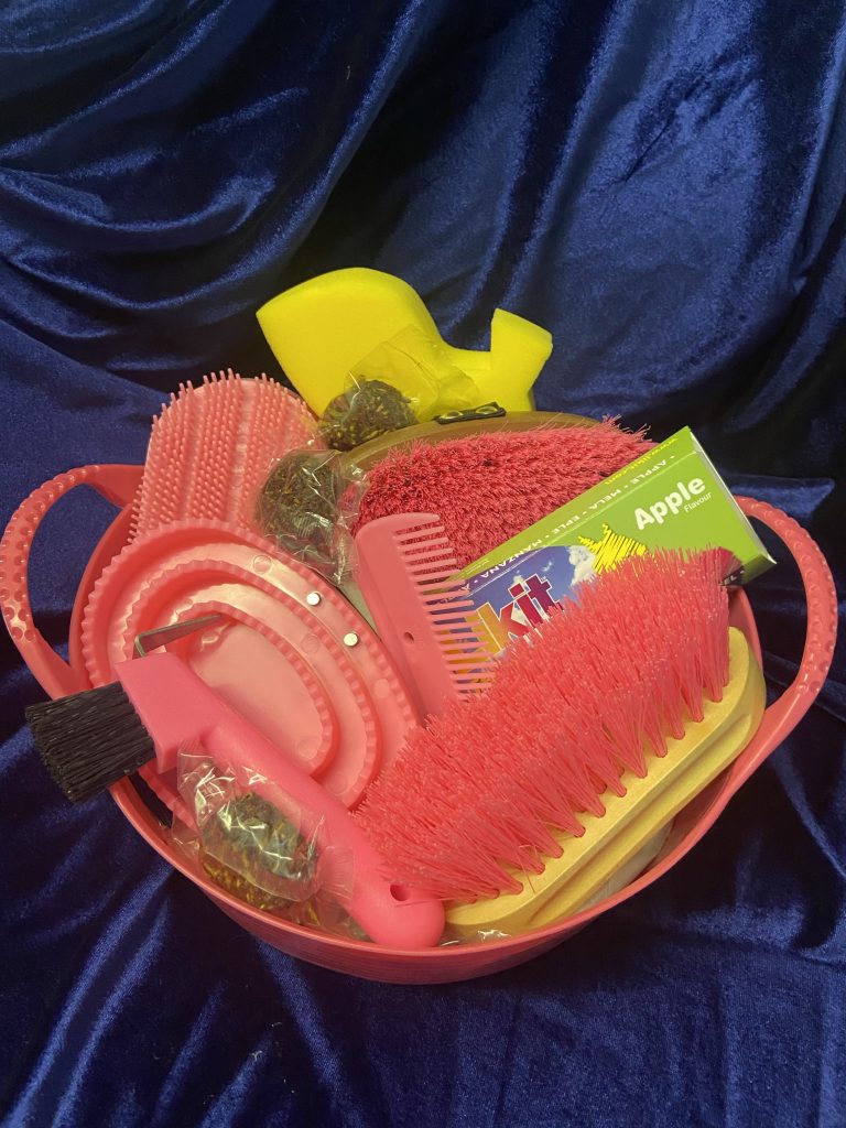 Pink Gift Hampers – Bucket