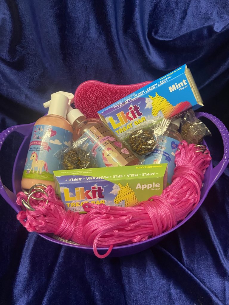 Purple Gift Hamper – Bucket
