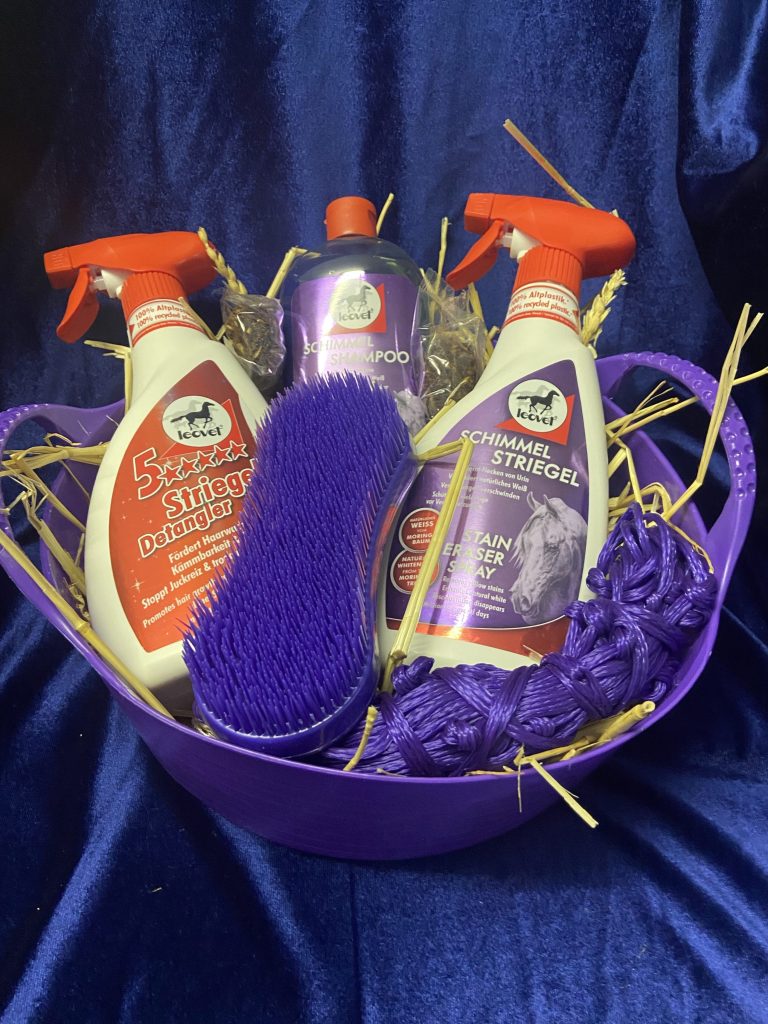 Purple Gift Hamper – Bucket