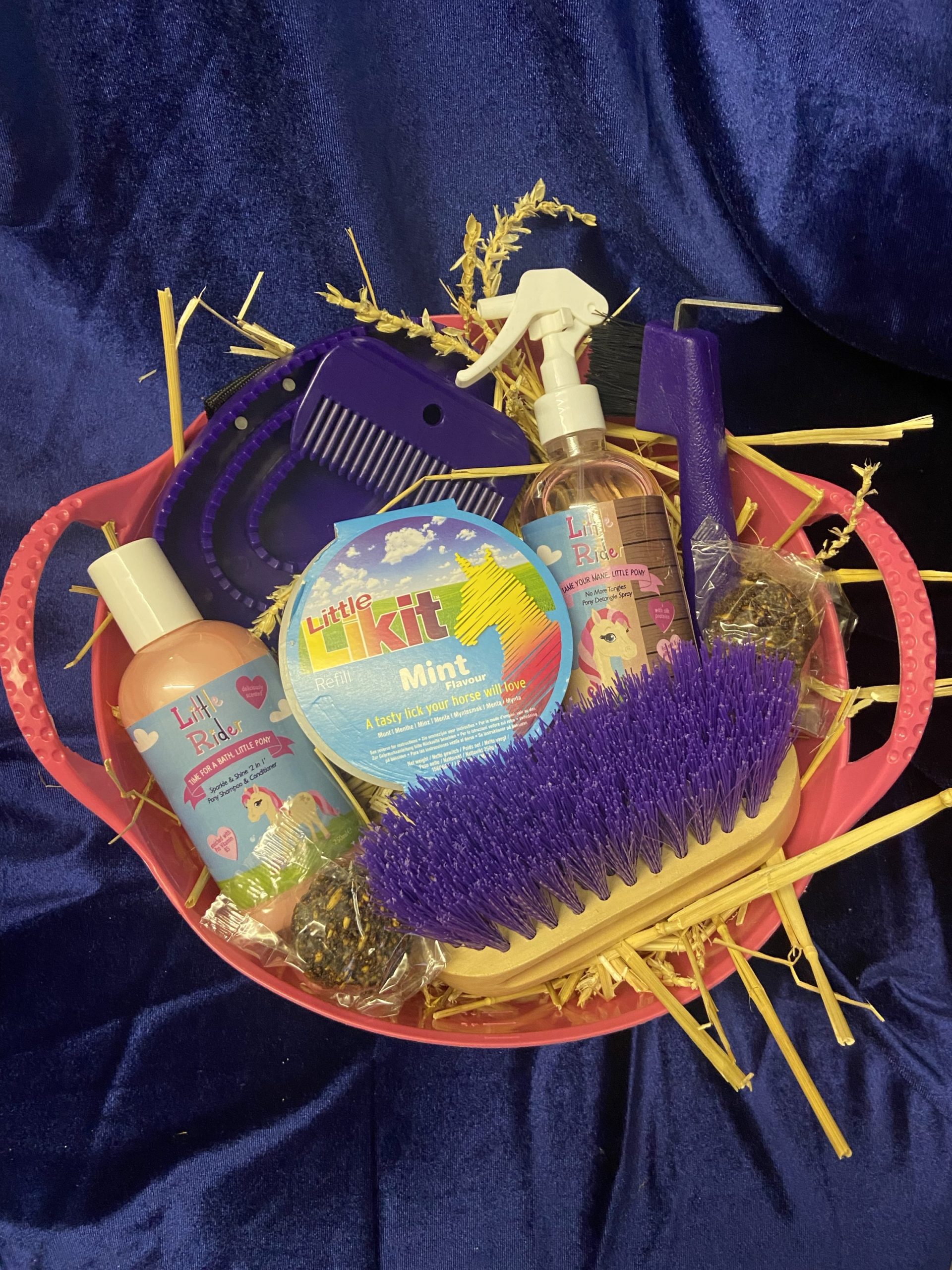 Pink Gift Hamper – Bucket - Image 4