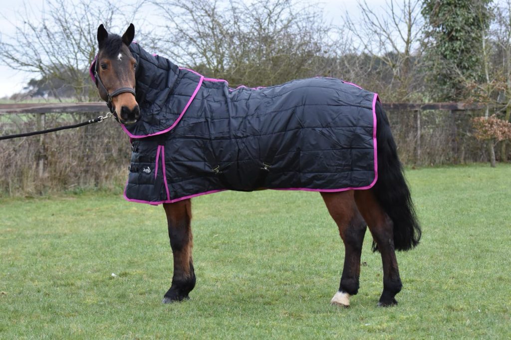 Jump 200g Detachable Neck Stable Rug Sizes 5'3 TO 7'0