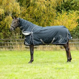 DefenceX Shield 50g Turnout Rug With Detachable Neck Navy Sizes 5'0 to 7'3