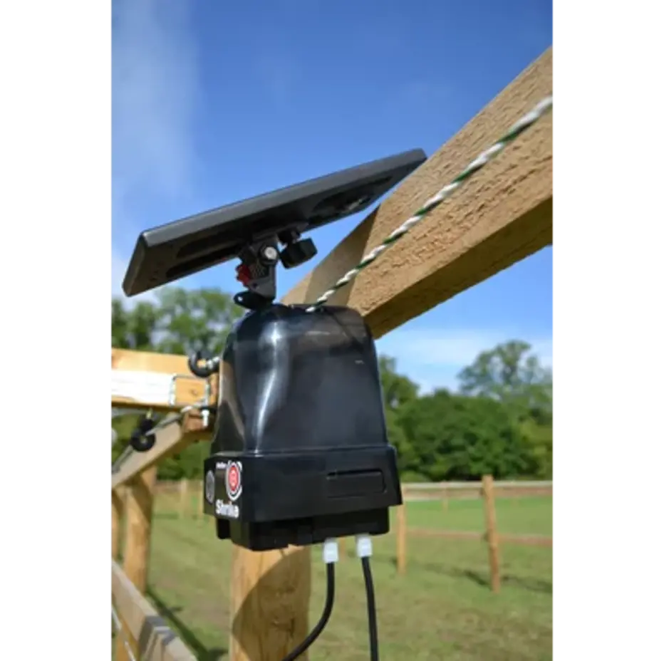 Hotline Solar Shrike energiser | 0.04J 3/12 volt input